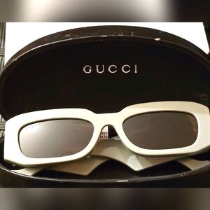 Gucci white sunglasses NWT